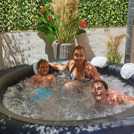 Glam Maria Luigia לה ספציה