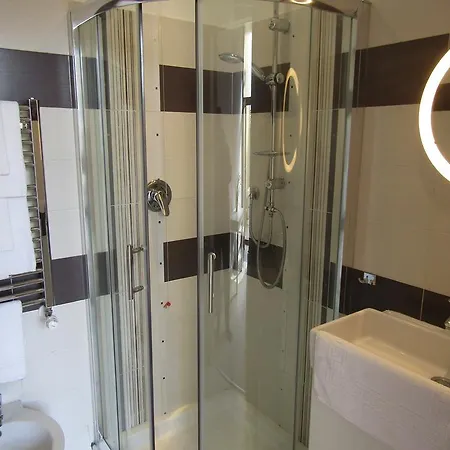 Glam Maria Luigia לה ספציה