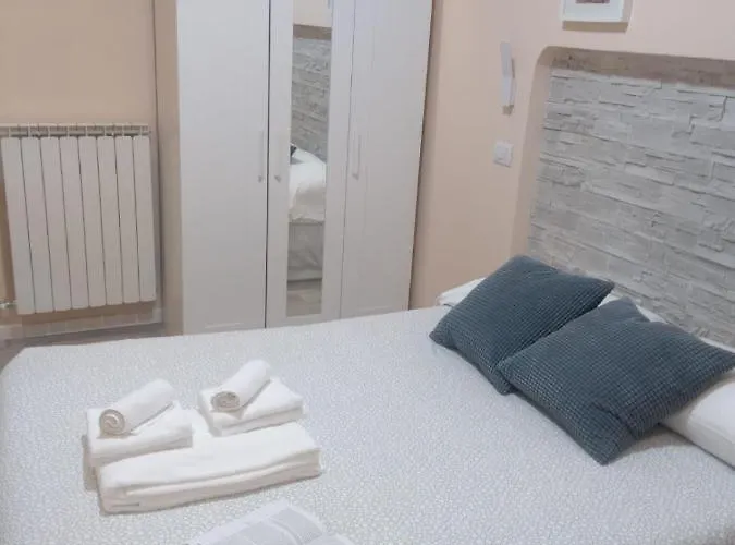 Glam Maria Luigia Πανσιόν