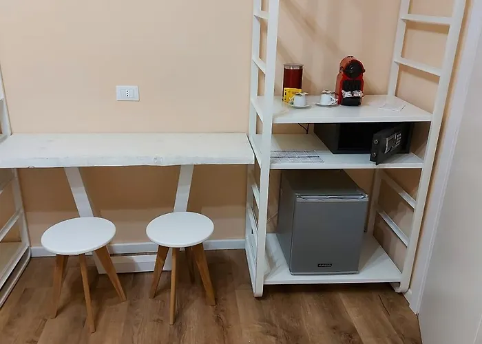 Glam Maria Luigia Πανσιόν 4*